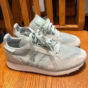 Light green Adidas